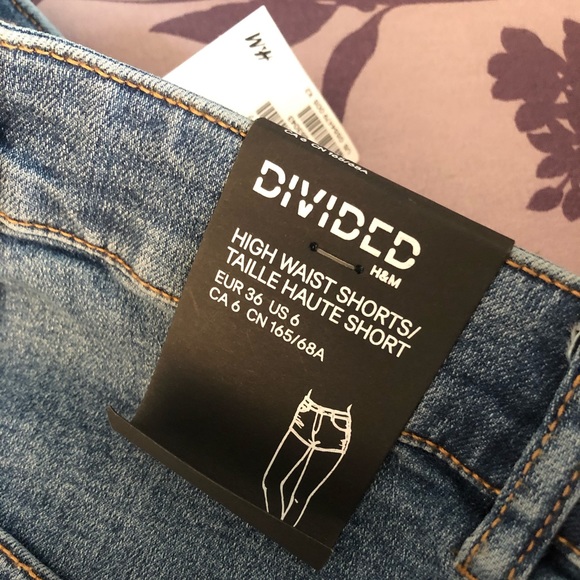 NEW Denim Short Shorts - Picture 2 of 2